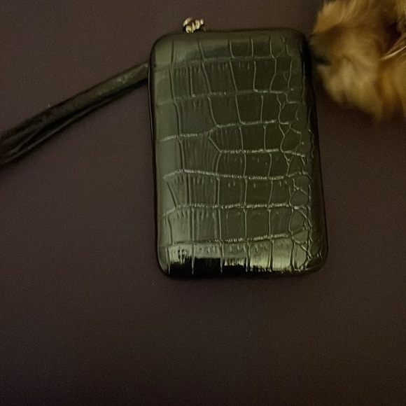 Black Faux Leather Reptile Skin Wristlet NWOT - Picture 3 of 3